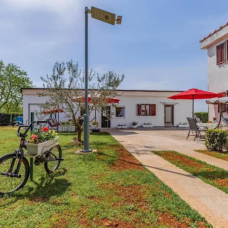 公寓 2 Bedroom Gorgeous In *