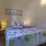 Gorgeous In With Wifi Valbandon