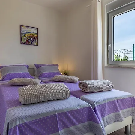 2 Bedroom Gorgeous In