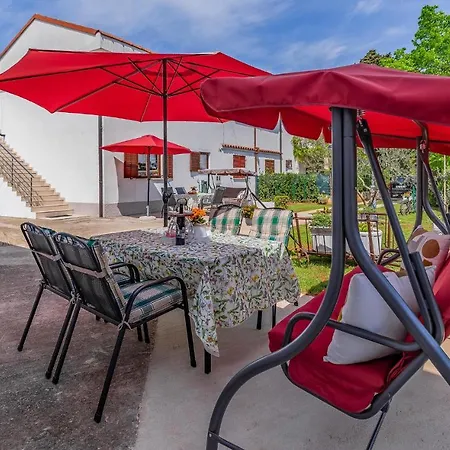 2 Bedroom Gorgeous In *
