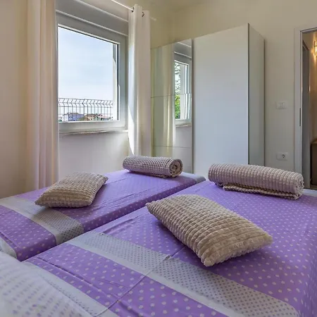 2 Bedroom Gorgeous In
